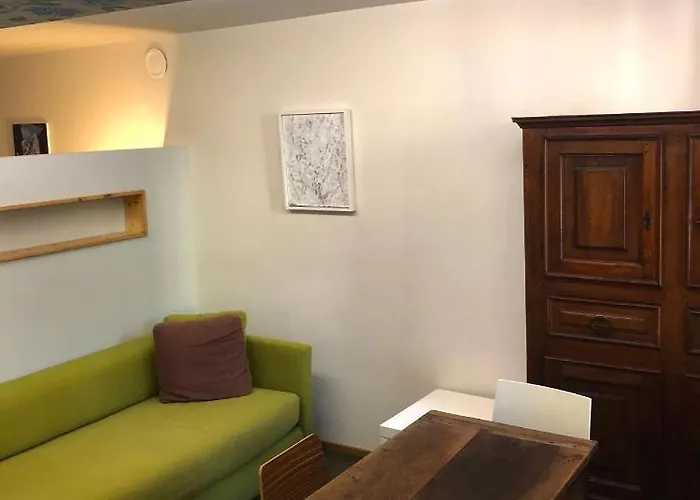 Aymon De Challant Daire